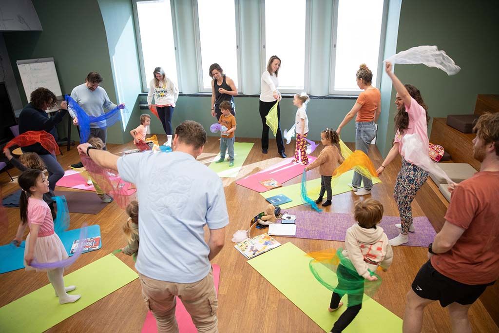 Boek & Yoga met Deborah (4-8 jaar)