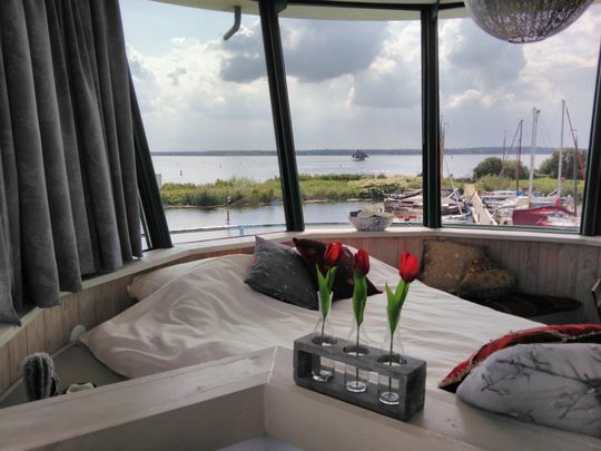 Seintoren Almere Overnachten