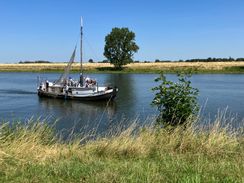 De Schokker in Lith, een varend museum op de Maas