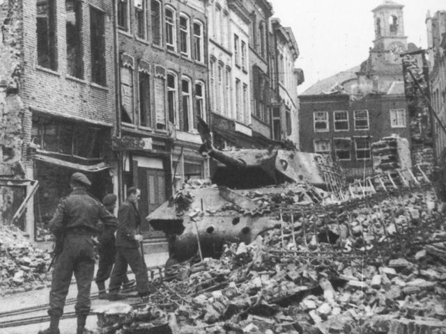 uitgebrande Britse tank