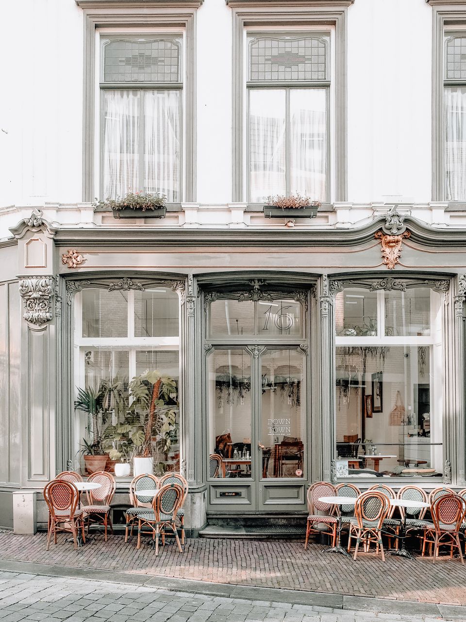 Café Downtown