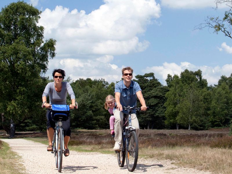 Gezin op de fiets