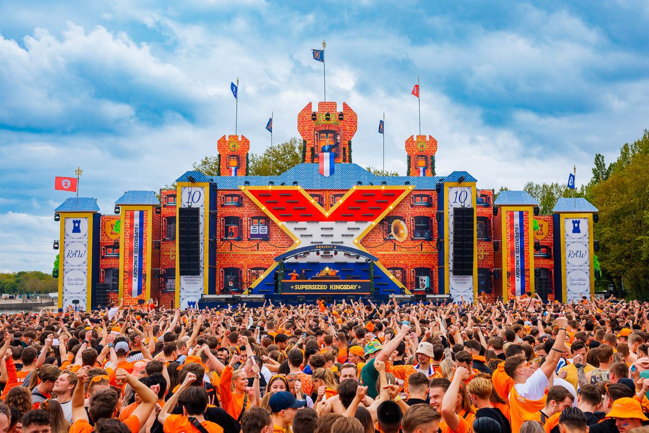 Supersized Kingsday 2025 op Aquabest 27-02-2025