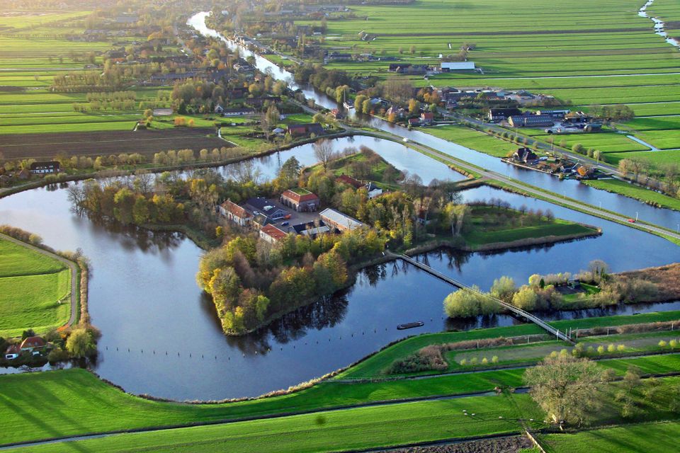 Luchtfoto van fort wierickerschans in Bodegraven Reeuwijk