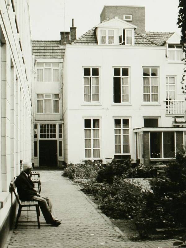 Binnenplaats van Huize Sint Jan Baptist