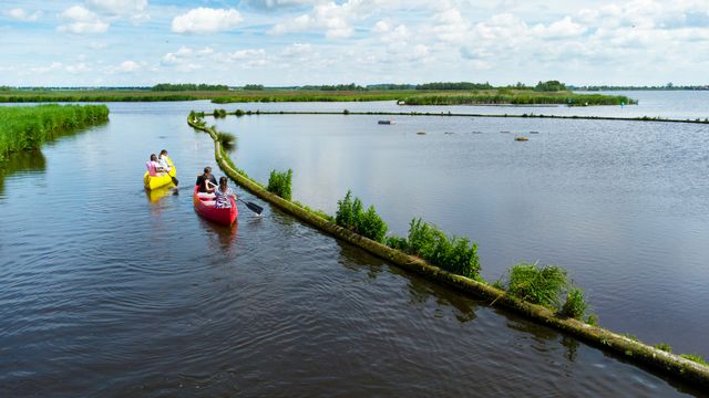 Wormer Jisperveld veenweide kano varen water natuur groen