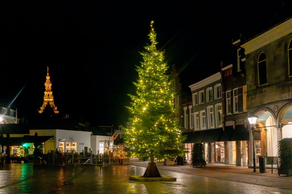 Op-Schouwen-Duiveland-Kerstmarkt-Zeeland-2024-Zierikzee