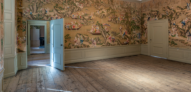 De Chinese kamer in Landhuis Oud Amelisweerd met een oud, goed bewaard en zeer gedetailleerd Chinees behang
