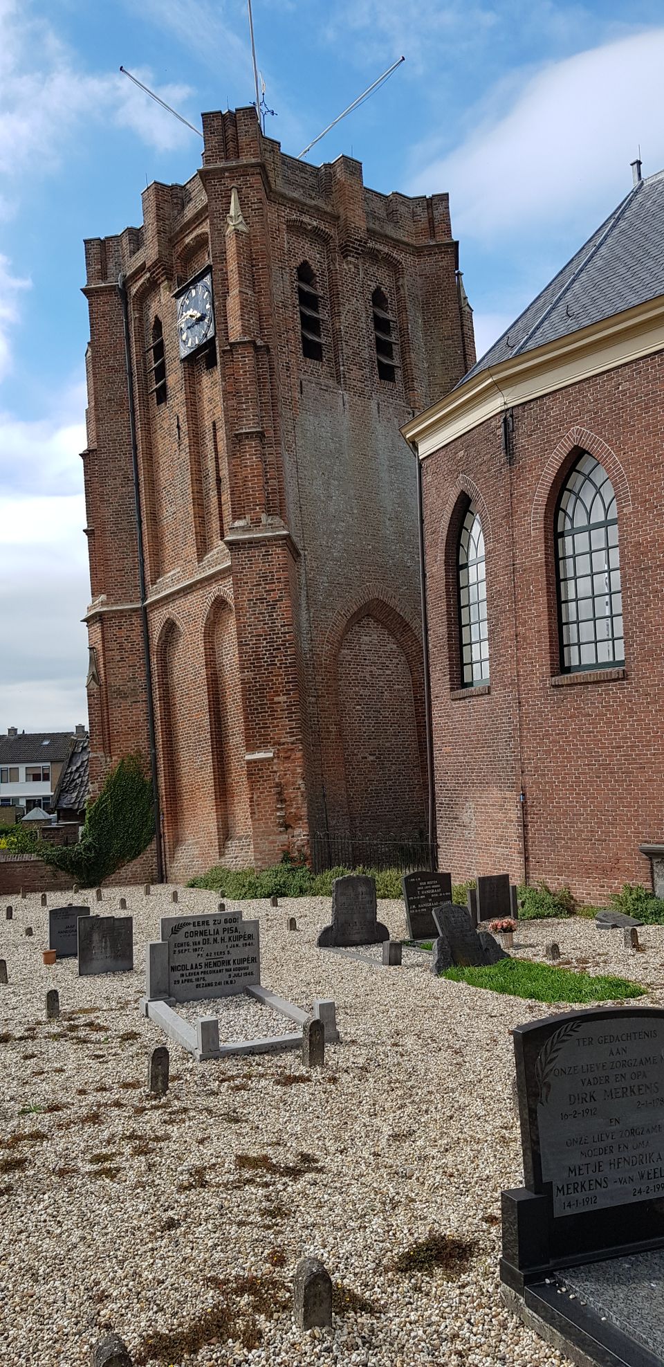 Foto van scheve kerktoren Acquoy