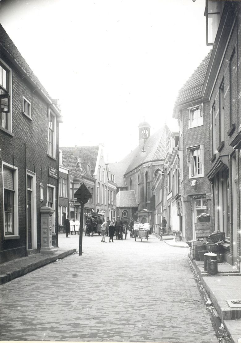 Joodse wijk in Leeuwarden, bij de put