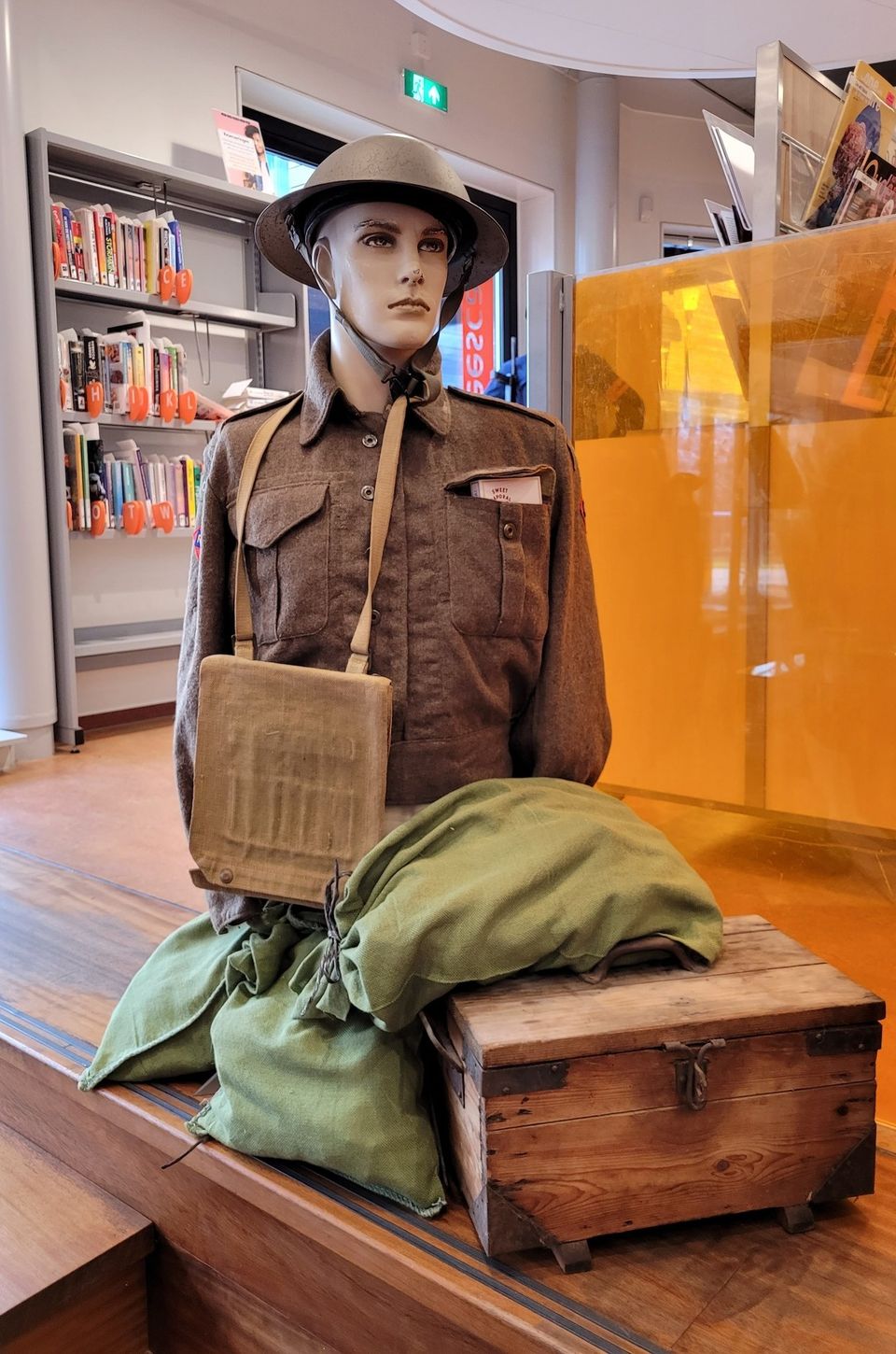 één van de uniformen die Jeroen Baron heeft Tentoongesteld tijdens onze tentoonstelling in April 2025