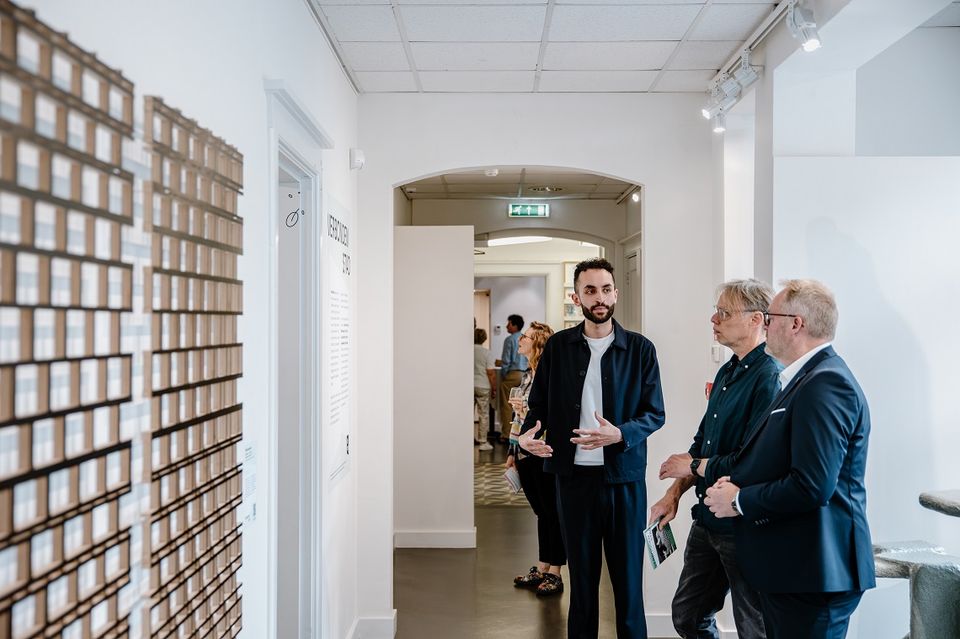 Rondleiding met stadwandeling door tentoonstellingsmaker Yusuf