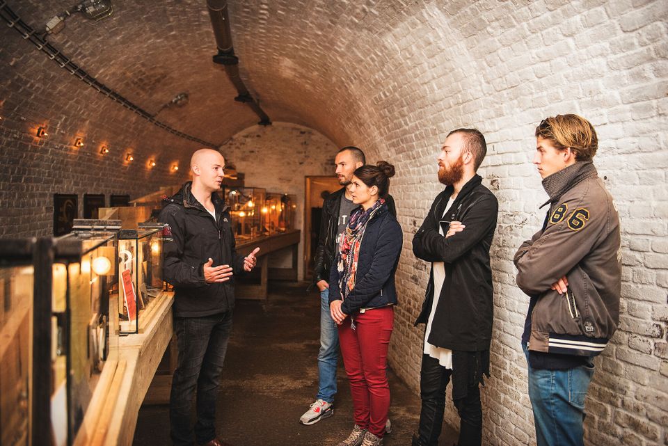 Kazematten schuilkelder Maastricht rondleiding met gids