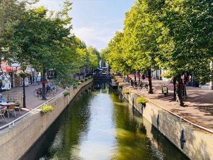 Tijdens de Visserijdagen organiseert het Stadsgidsenteam twee wandelingen door Harlingen.