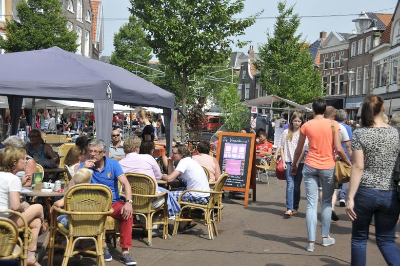 Winkelen in Sneek in de zomer