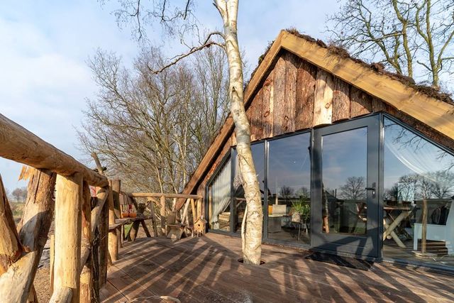 Buitenkant Boomhut D'Olde Kamp