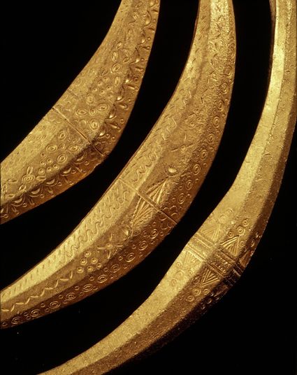 Gouden halssieraden uit Olst