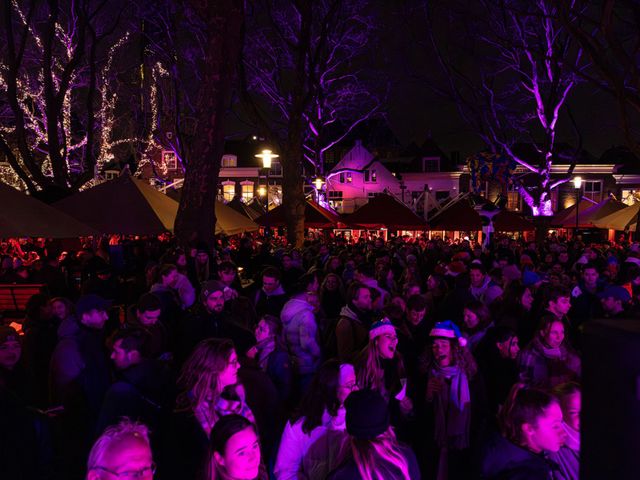 De beestenmarkt tijdens Lichtjesavond Delft