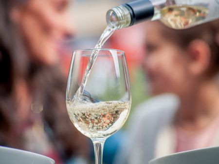 Almere Centrum Stad VVV Visit Almere Eten en Drinken Restaurant Wijn Drankjes Witte