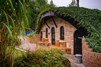 Buitenlocatie bij Wellness & Beauty Sauna De Woudfennen in Joure.