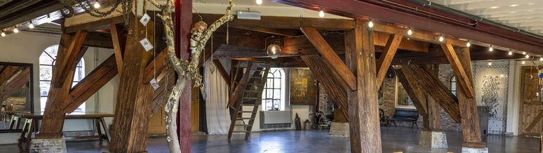 Hier is de plek te zien waar straks een mooie groep mensen komt genieten van een heerlijk klankconcert