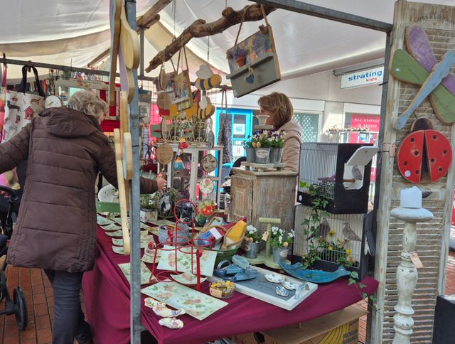 Kramen met leuke producten en koopjes tijdens Spring is in the Air