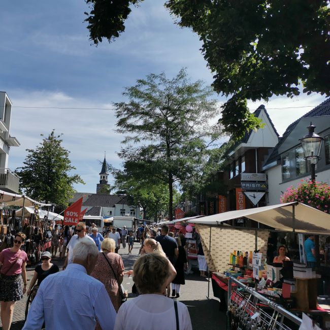 Zomermarkt met Dorpskerk