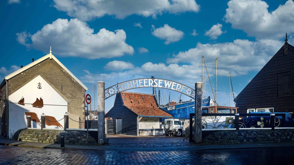Toegangspoort Menheerse Werf