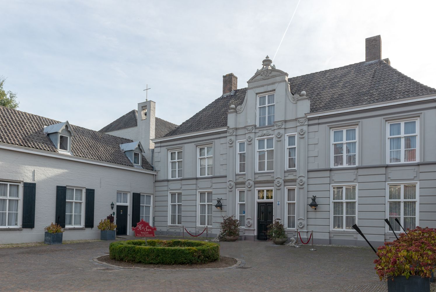 voorgevel stadspaleis Hof van Solms