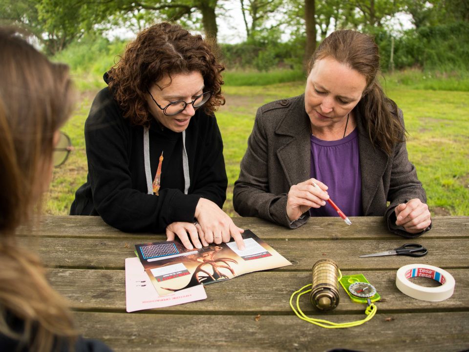 Lekker in de buitenlucht puzzelen bij Taribush de Jachthut