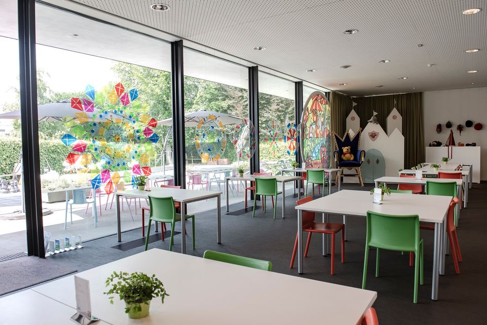 De gezellige ontvangstruimte van het Speelgoedmuseum