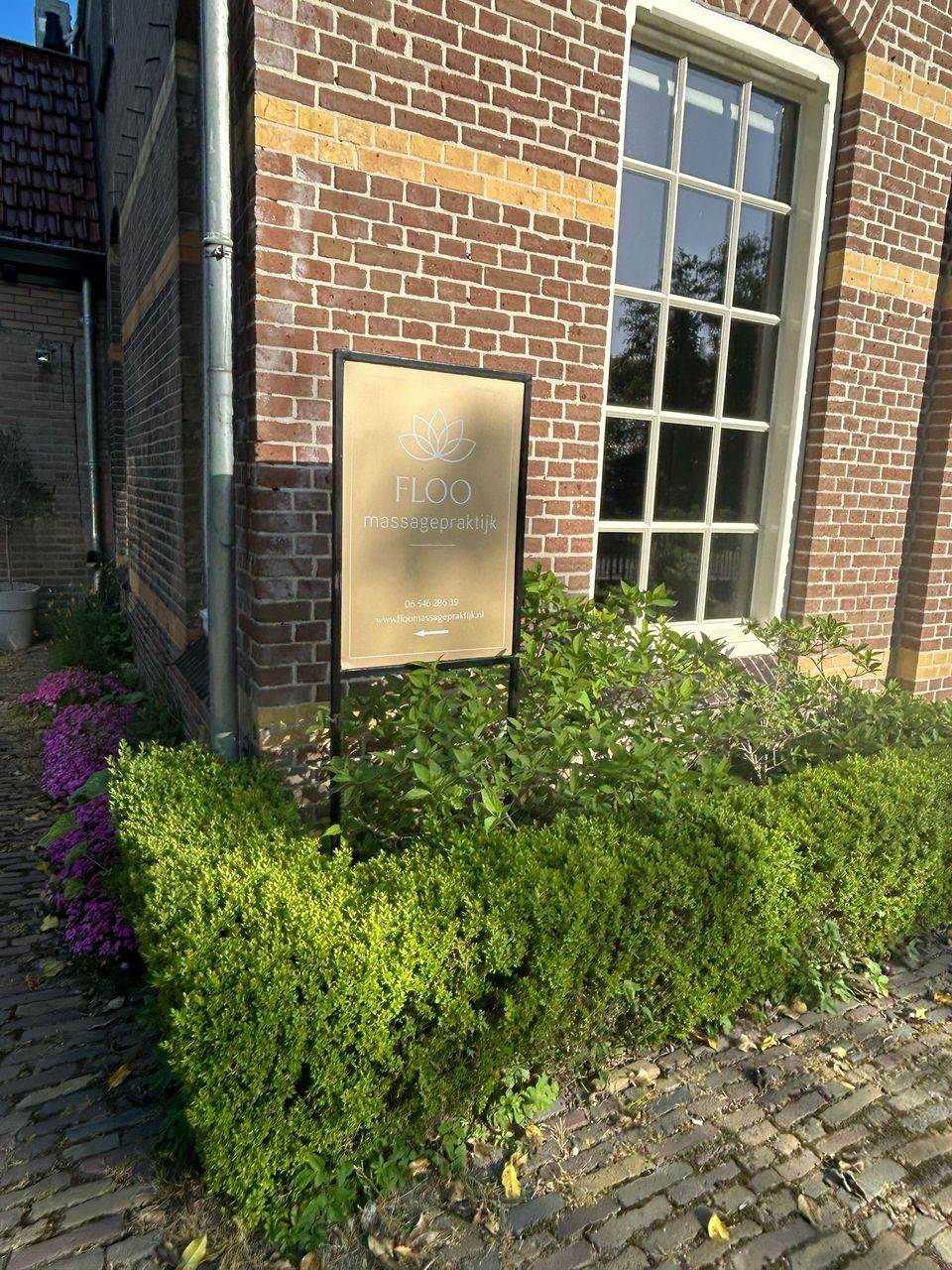 Vooraanzicht van FLOO Massagepraktijk in Huisseling