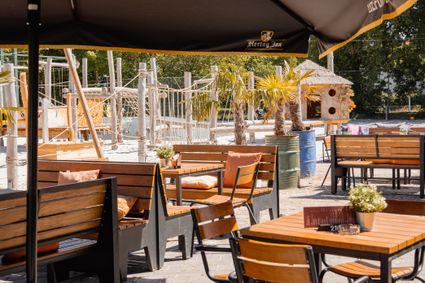 Beach terras met speeltuin