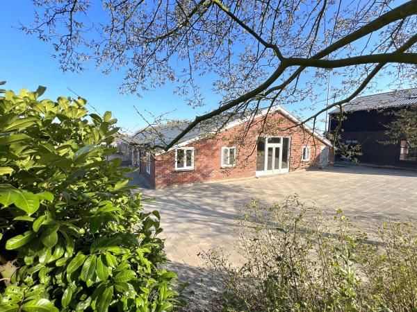 Voorzijde de Rouwenbogt (oud) Reusel