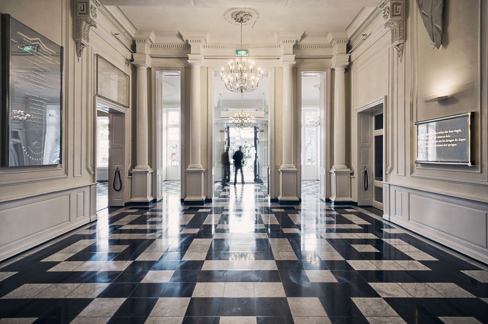 Theater aan het Vrijthof Maastricht hal entree binnen