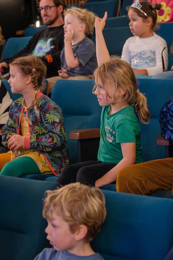 Acteurs lezen voor