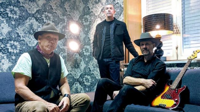 Jeffrey Halford and The Healers
