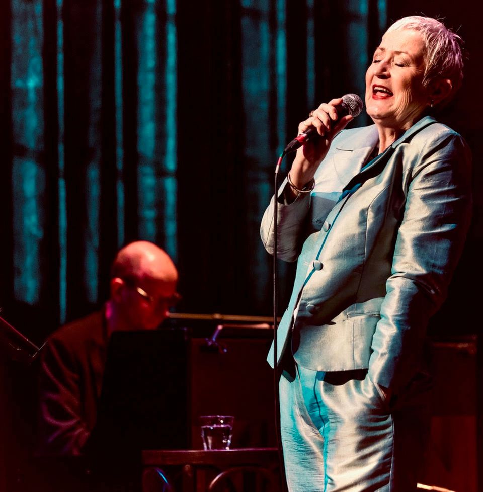 Zangeres/actrice Inez Timmer en pianist Peter van der Zwaag