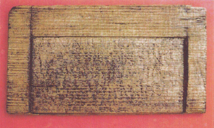 Schrijfplankje uit Est. Bron: Zeilstra 2010.