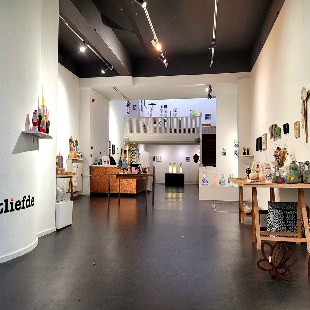 Present! – Kunst en design om blij van te worden