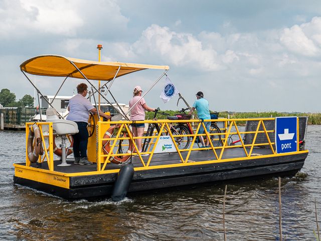 De pont steekt van wal