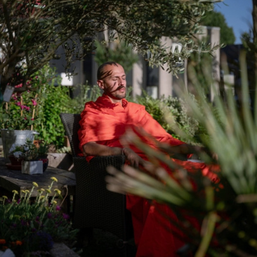 Hatha yoga met Sepehr Maghsoudi