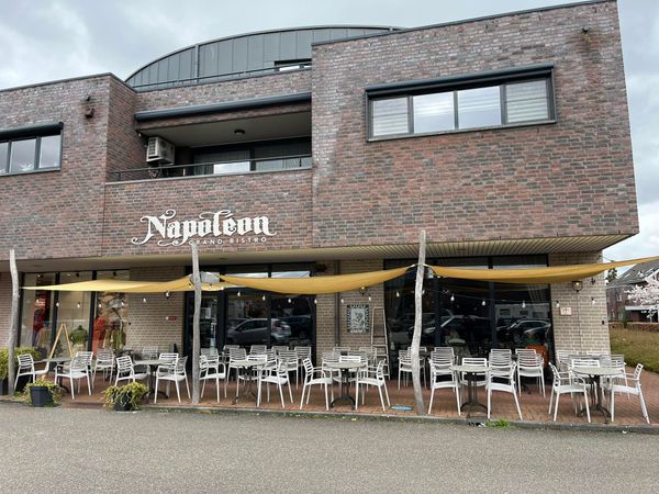 Grand Bistro Napoléon