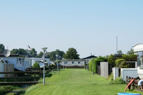 Stacaravans bij Camping de Eenhoorn