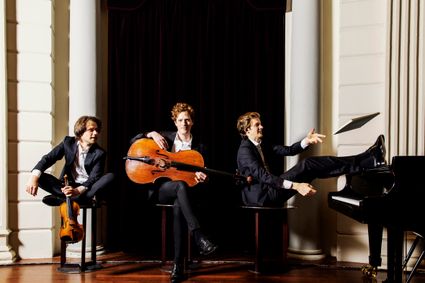 Brackman Trio: Tim Brackman, violin; Kalle de Bie, cello en Rik Kuppen, piano.