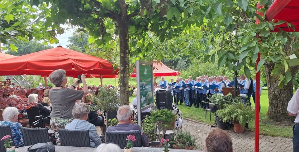 Tuinconcert | Woolds Mansleukoor en Rock Pops