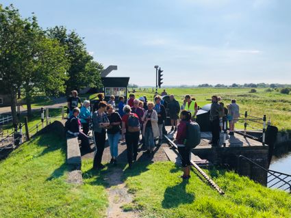 Deelnemers bij de Blauwe Sluis in Steenbergen