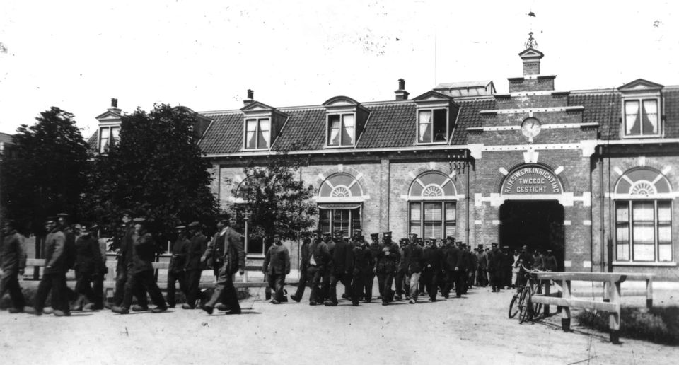 verpleegden veenhuizen wandelen uit het tweede gesticht