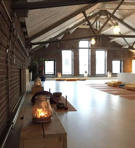 overzicht van de yoga zaal bij Werf 35 in Hilversum