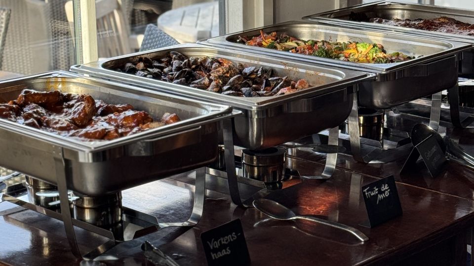 Bestel bij Wadden Catering jullie kerstbuffet aan huis, voor bedrijven of vereniging. Bezorgd door heel Friesland en Groningen.